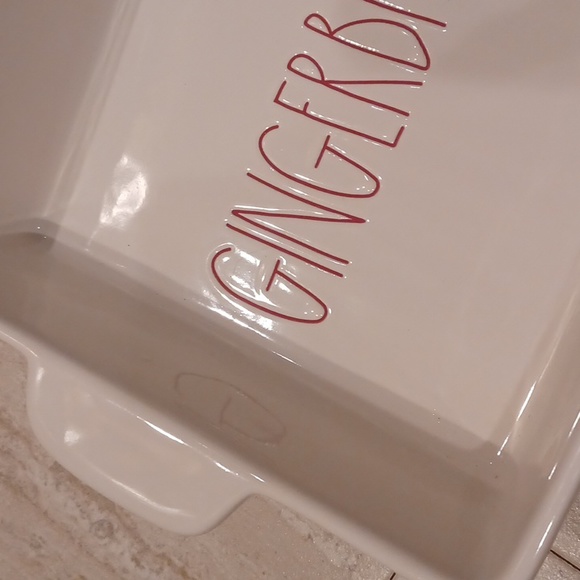 Rae Dunn Artisan Collection "Gingerbread" Baking Dish - Picture 2 of 6